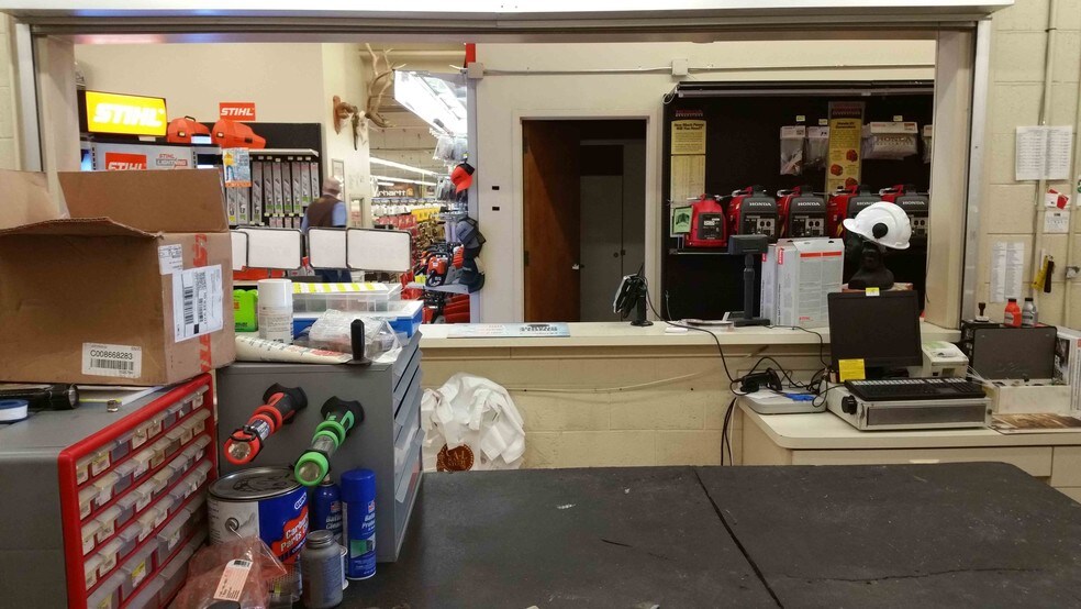 More Photos Of 665 E Anderson, Idaho Falls Light Distribution For Lease