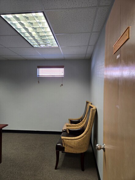 More Photos Of 700 S 10th St, McAllen Office For Sale