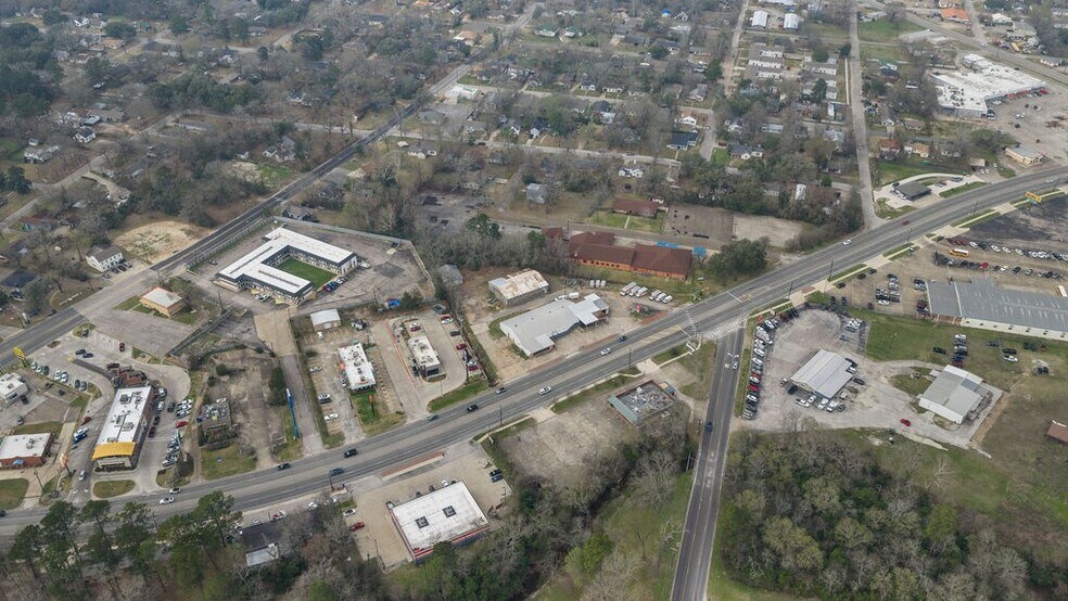 More Photos Of 1006 South Timberland Dr, Lufkin Industrial For Sale