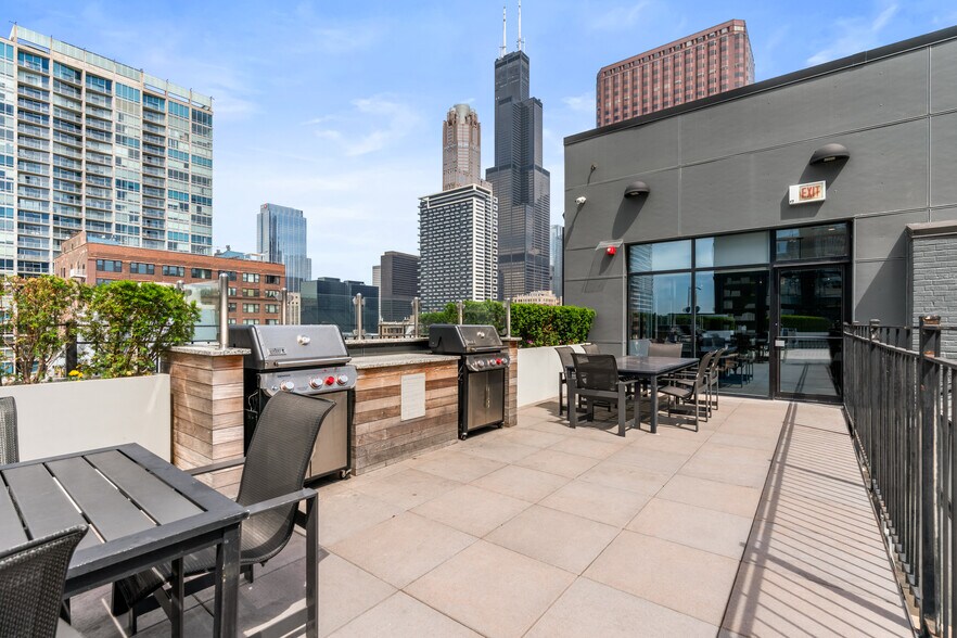 More Photos Of 619 S La Salle St, Chicago Apartments For Sale