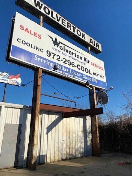 More Photos Of 118 W Fairmeadows Dr, Duncanville Showroom For Sale