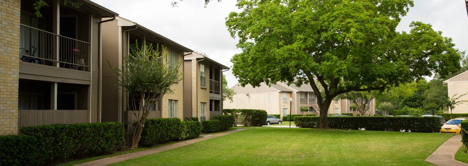 Primary Photo Of 6405 W Bellfort St, Houston Apartments For Sale