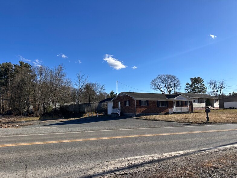 More Photos Of 346 Rural Acres Dr, Beckley Showroom For Sale