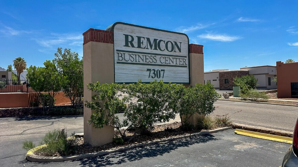 More Photos Of 7307 Remcon Cir, El Paso Office For Lease