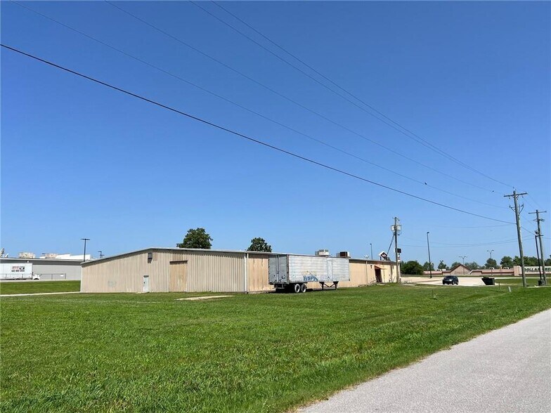 More Photos Of 1490 Highway 412 W, Siloam Springs Bowling Alley For Sale