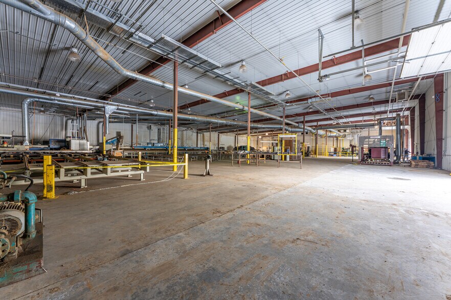 More Photos Of 4097 53 Hwy, Eveleth Manufacturing For Sale