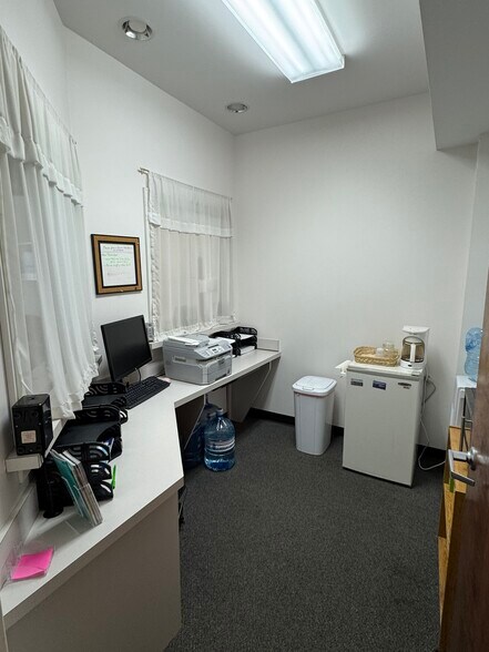 More Photos Of 1136-1146 Opal Ct, Hagerstown Medical For Sale