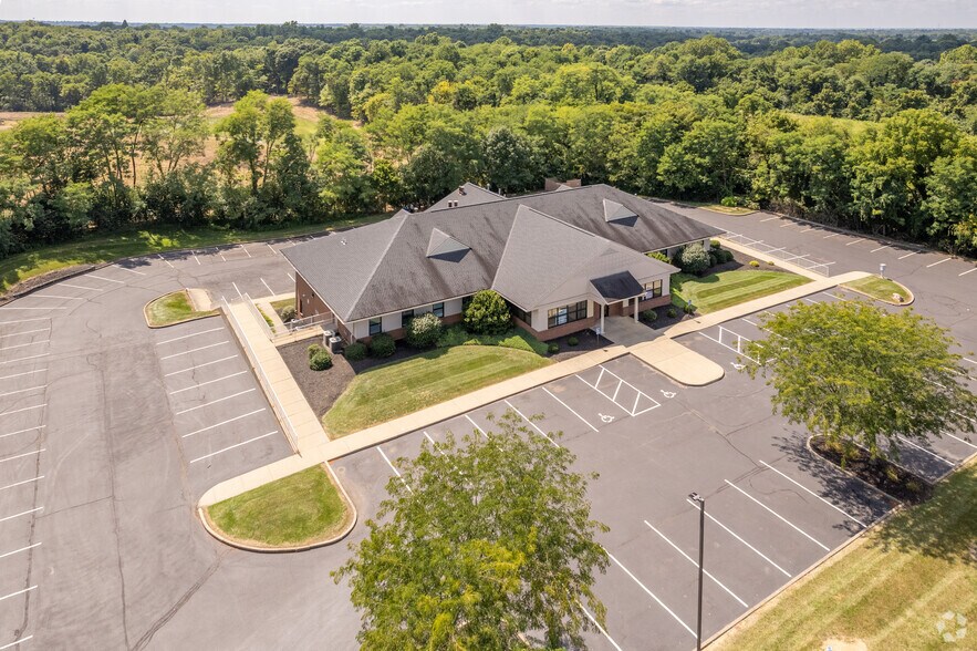 More Photos Of 520 Violet Rd, Crittenden Medical For Lease