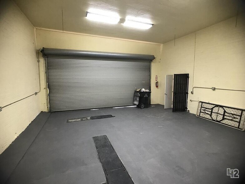 More Photos Of 2692 Imperial Ave, San Diego General Retail For Sale