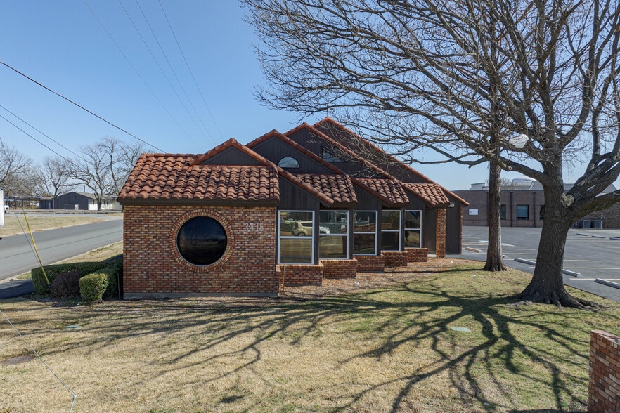 More Photos Of 3415 N Loy Lake Rd, Sherman Medical For Sale