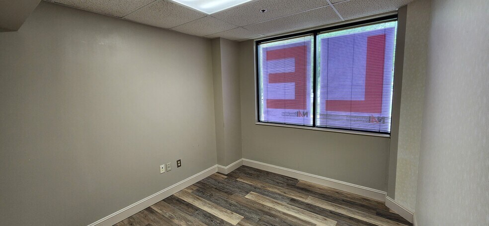 More Photos Of 200 Arh Ln, Low Moor Hospital For Sale