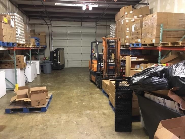 More Photos Of 201 Executive Way, DeSoto Showroom For Lease