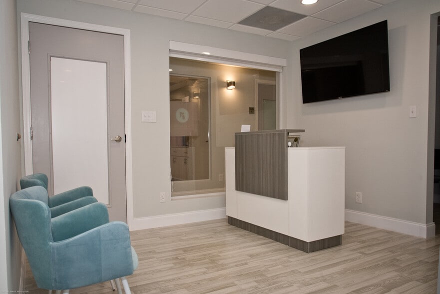 More Photos Of 85 SW 5th Ave, Delray Beach Office For Lease