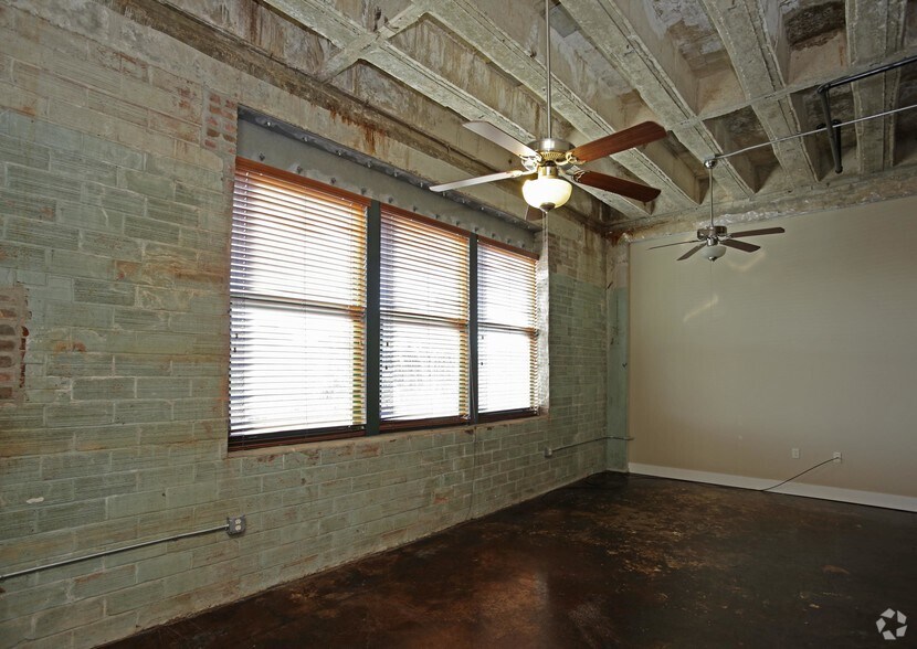 More Photos Of 625 Ryan St, Lake Charles Apartments For Sale