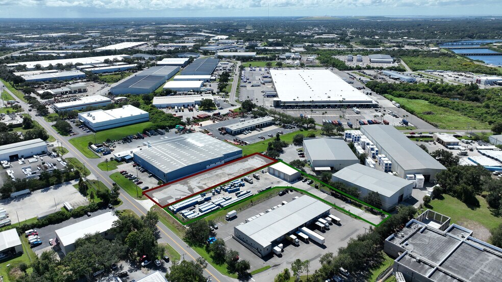 More Photos Of 1900-1922 Tampa E Blvd, Tampa Land For Lease