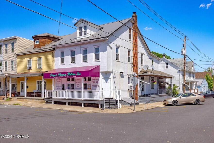 More Photos Of 51 S Chestnut St, Mount Carmel Storefront Retail Residential For Sale