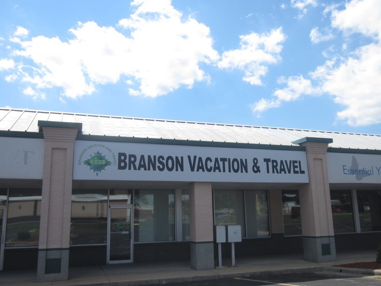 More Photos Of 210-228 W Sunshine St, Springfield Unknown For Lease