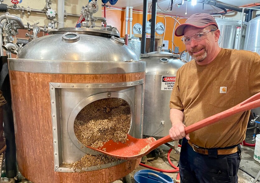 More Photos Of 100 N Pagosa Blvd, Pagosa Springs Freestanding For Sale