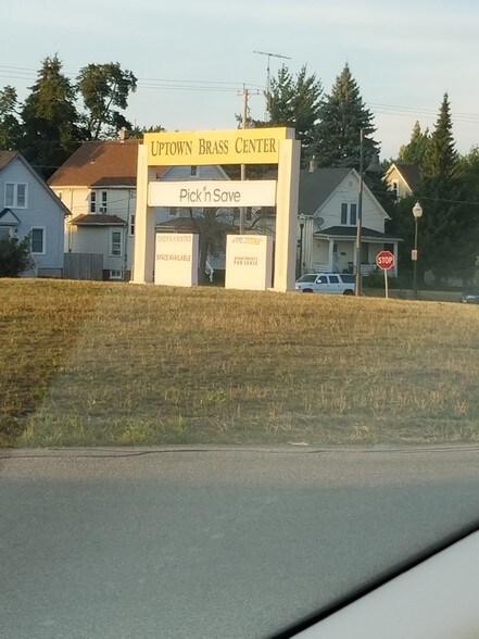 More Photos Of 1923 63rd St, Kenosha Multifamily For Sale