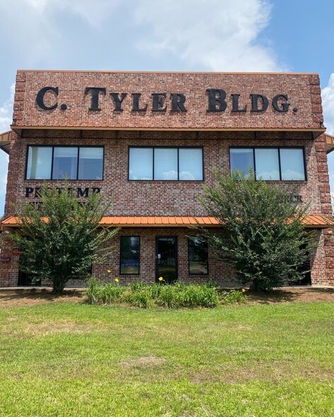 Primary Photo Of 1150 Expressway Dr, Pineville Loft Creative Space For Lease