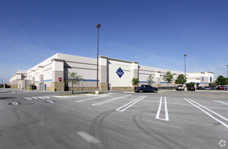More Photos Of 1050 McKinley Place Dr, San Marcos Unknown For Lease