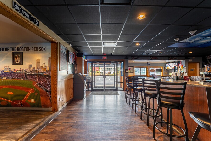 More Photos Of 1019 Norwich Rd, Plainfield Restaurant For Sale