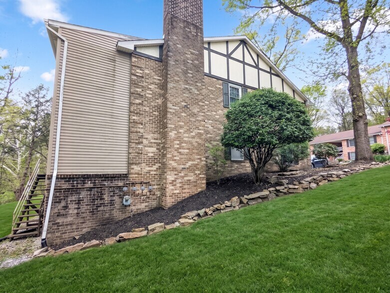 More Photos Of 940A Innsbruck Dr, Hummelstown Multifamily For Sale