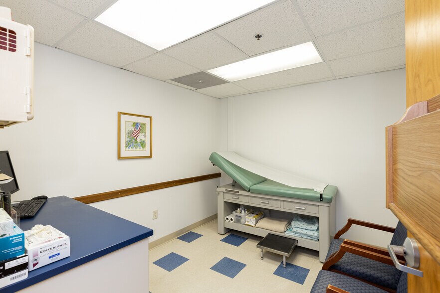 More Photos Of 700 Attucks Ln, Hyannis Medical For Sale