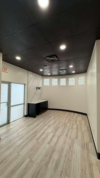 More Photos Of 608 S Tampania Ave, Tampa Medical For Lease