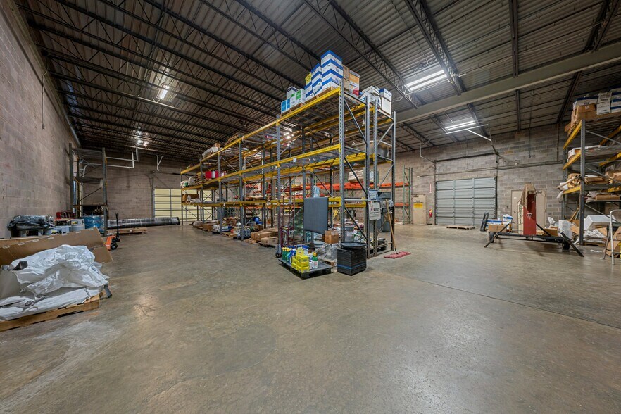 More Photos Of 300 Samson St, Glasgow Light Manufacturing For Sale