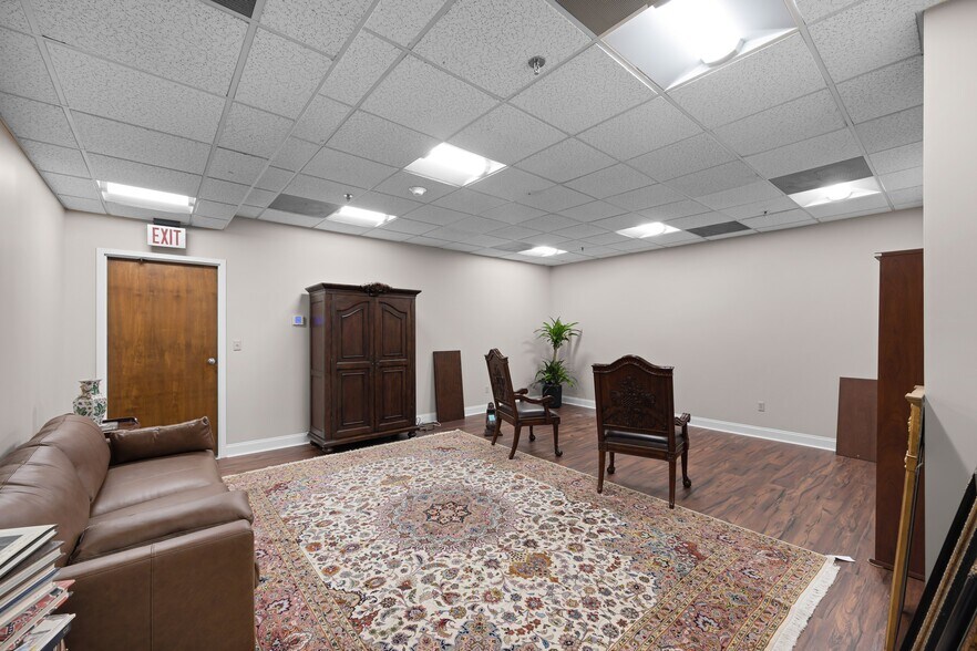 More Photos Of 116 N Church St, Jackson Office For Lease
