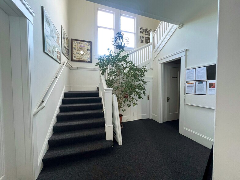 More Photos Of 400 W Franklin St, Monterey Religious Facility For Sale