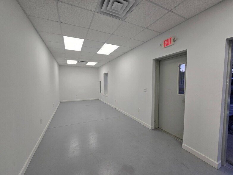 More Photos Of 8625 Gulf Beach Highway hwy, Pensacola Light Distribution For Lease