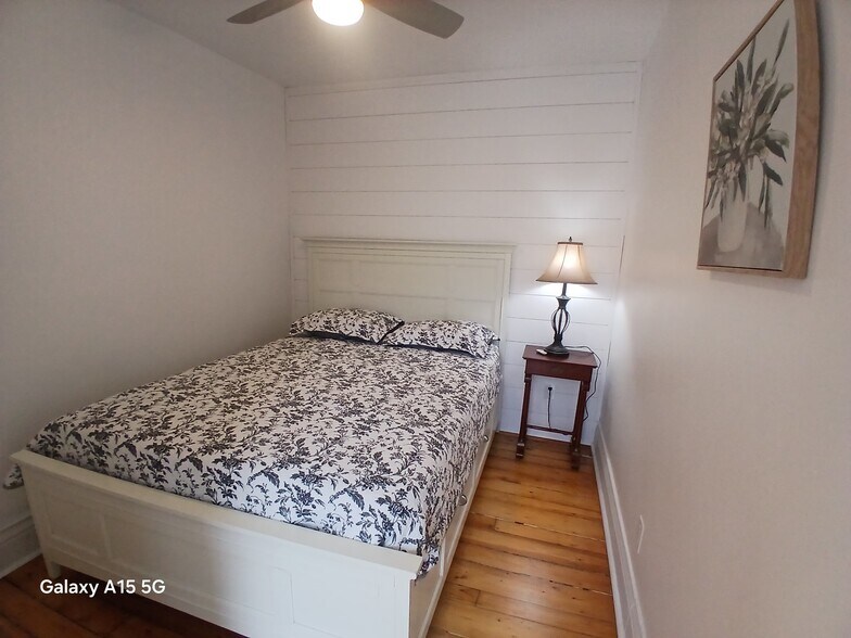 More Photos Of 117 Water St, Stonington Apartments For Sale