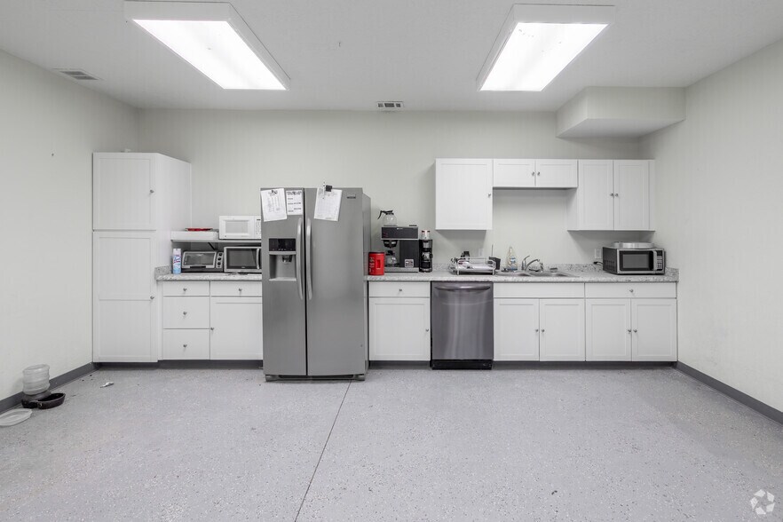 More Photos Of 5018 W Graneros Rd, Colorado City Industrial For Sale