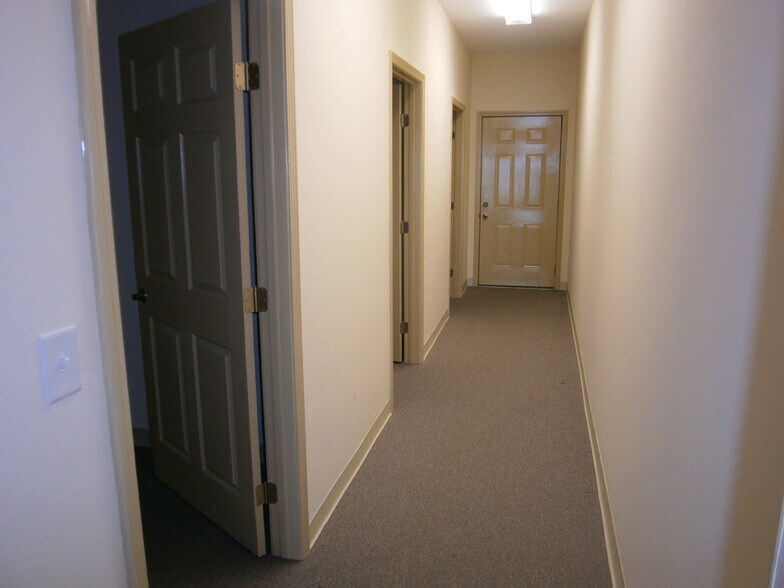 More Photos Of 1000 Sany Way, Peachtree City Self Storage For Lease