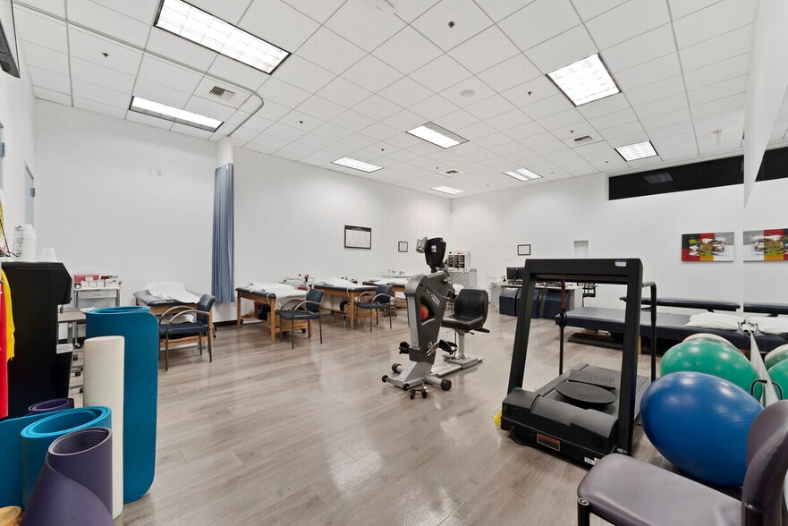 More Photos Of 17232 Red Hill Ave, Irvine Healthcare For Lease