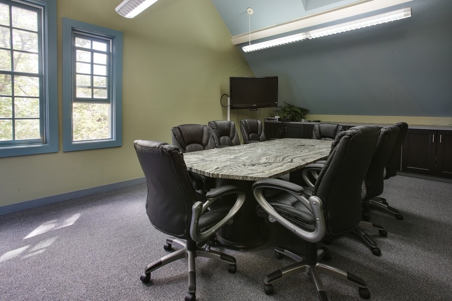 More Photos Of 541 Cambridge St, Allston Office For Lease