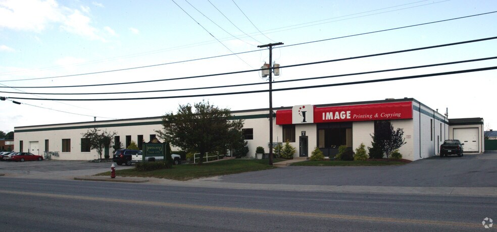 More Photos Of 380 Jefferson Blvd, Warwick Light Distribution For Lease