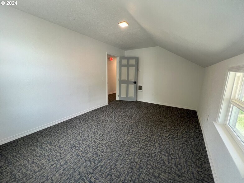 More Photos Of 1839 3rd St, Baker City Religious Facility For Sale