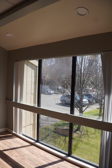 More Photos Of 5060 Sunrise Blvd, Fair Oaks Loft Creative Space For Sale