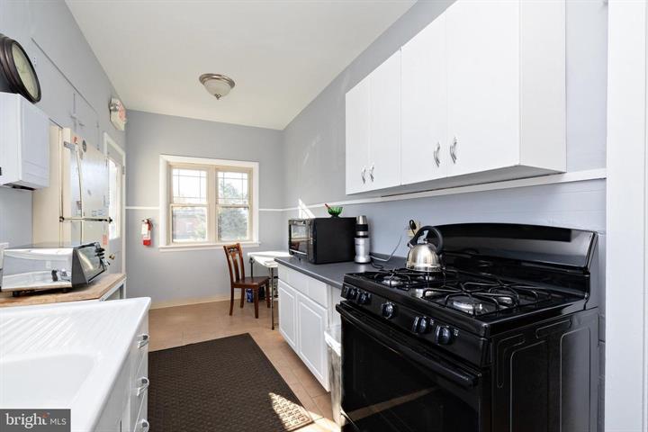 More Photos Of 523 S White Horse Pike, Audubon Office For Sale