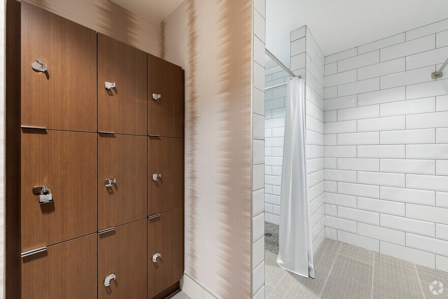 More Photos Of 610 W Ash St, San Diego Office For Lease