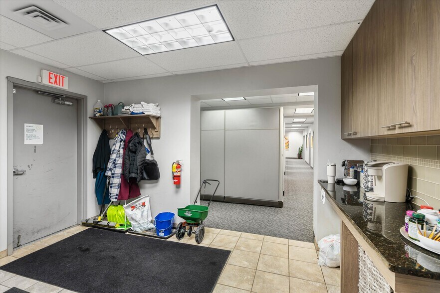 More Photos Of 702 E Idaho St, Kalispell Office For Sale