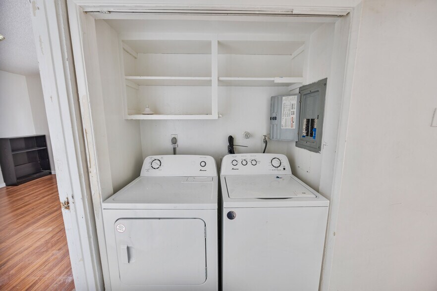 More Photos Of 145 W Hillcrest Blvd, Inglewood Apartments For Sale