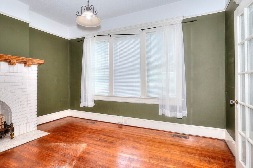 More Photos Of 338 N Broad St, Monroe Office Residential For Sale