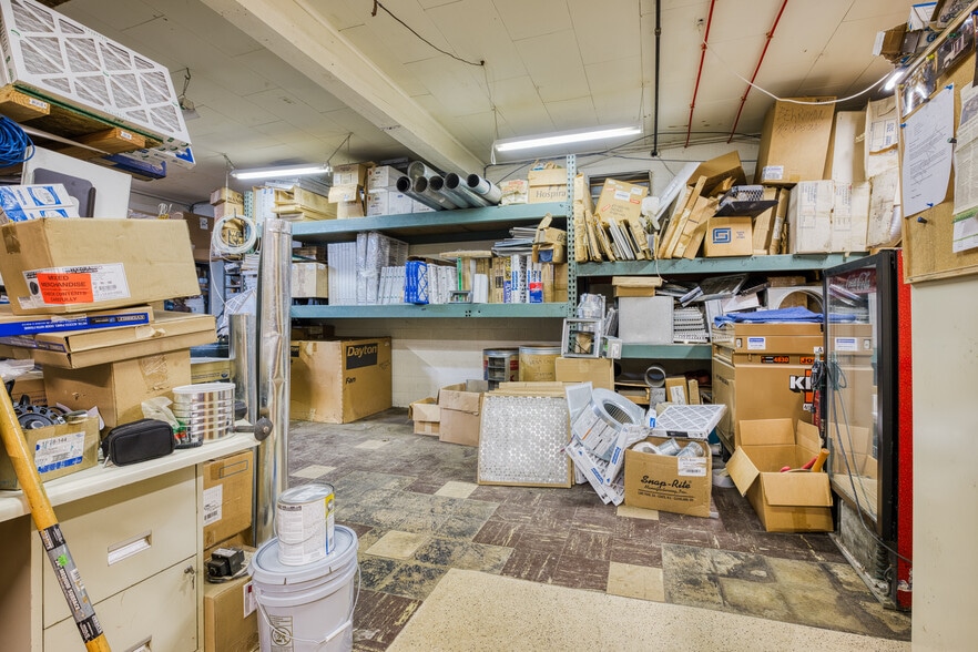 More Photos Of 20825 Plymouth Rd, Detroit Medical For Sale