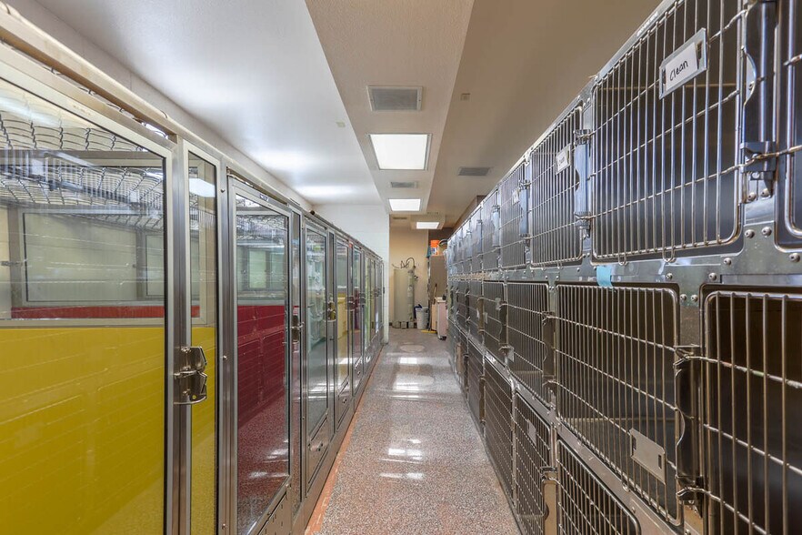 More Photos Of 4601-4611 N Rancho Dr, Las Vegas Unknown For Lease