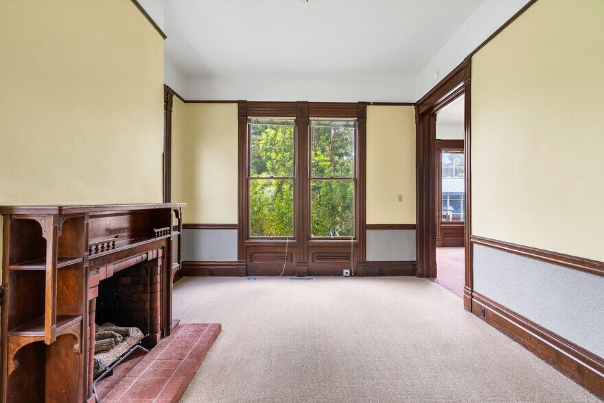 More Photos Of 603 Mission St, Santa Cruz Office For Sale