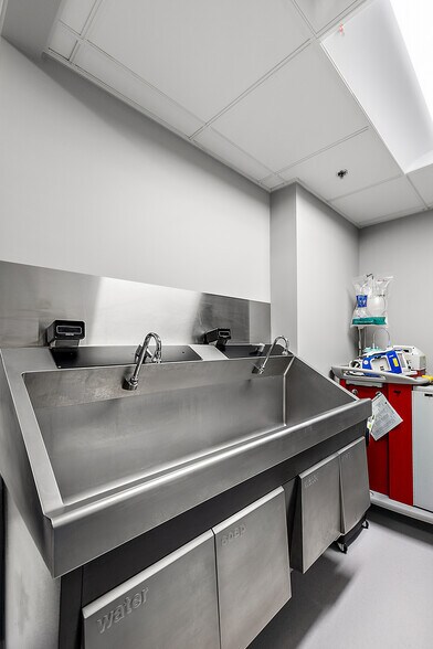 More Photos Of 16100 19 Mile Rd, Clinton Township Medical For Sale